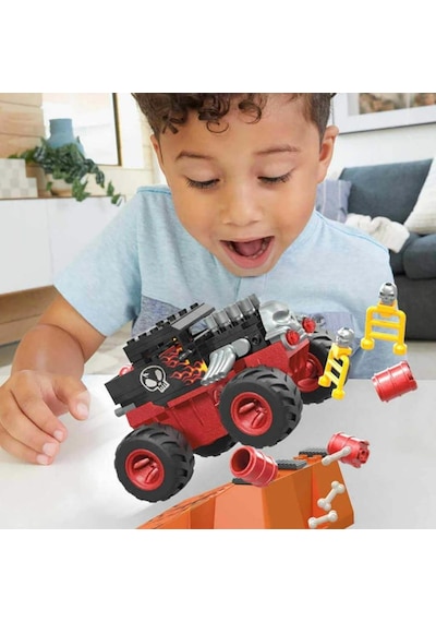 HKF87 MEGA Hot Wheels Smash N Crash Bone Shaker Çarpışma Seti 151 Parça +5 yaş