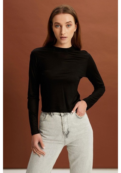 Alexandergardı Uzun Kollu Dik Yaka T-shirt B22-378a 001