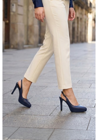 Erkan Saçmacı Scarlett Slingback Lacivert Vegan Sivri Burun Arkası Açık İnce Platform Topuklu Ayakkabı Erkan Saçmacı Scarlett Slingback Lacivert Vegan Sivri Burun Arkası Açık İnce Platform Topuklu Ayakkabı