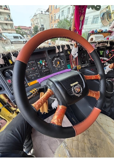 Dikişli Direksiyon Kılıfı Turuncu Deri Siyah Deri Siyah Dikişli Scania Tır Kamyon Fotodaki Direksiyo Renkli