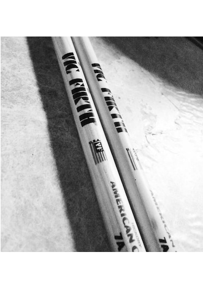 Vic Firth V7a American Classic 7a Baget Caz Standardı - Hızlı Ve Hafif - Ahşap Uç