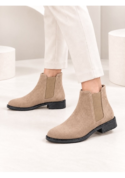 Dabab Shoes Maral Kadın Vizon Süet Yuvarlak Burun Lastik Detaylı 3 Cm Topuklu Kaymaz Taban Chelsea Bot Bootie