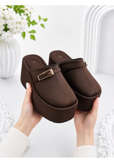 Dabab Shoes Nara Kadın Acı Kahve Sıcak Kürklü Gold Tokalı Kapalı Burun Dolgu Topuklu Platform Terlik Kahverengi