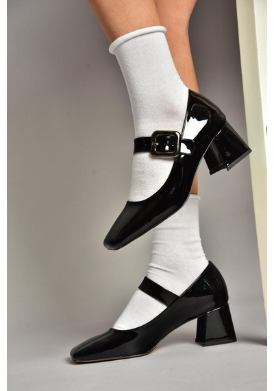 Fox Shoes T569613208 Siyah Rugan Kalın Topuklu Kadın Ayakkabı Siyah