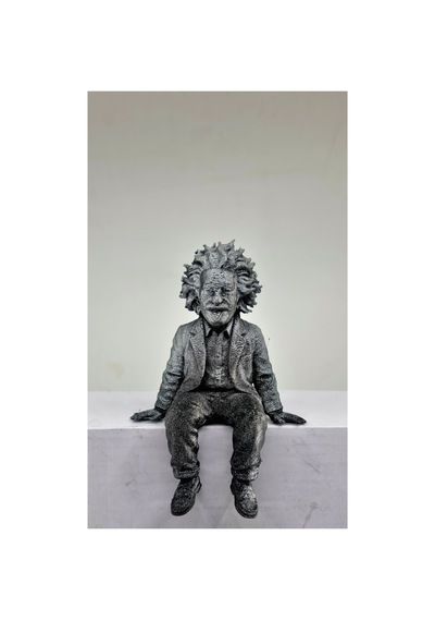 Oturan Albert Einstein Figür 10 Cm
