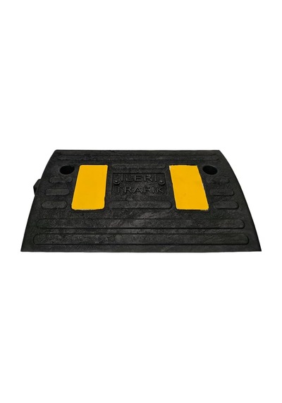 İleri Trafik Kauçuk Rampa, Otopark Rampası, Kaldırım Rampası 50 X 30 X 10 Cm Diğer