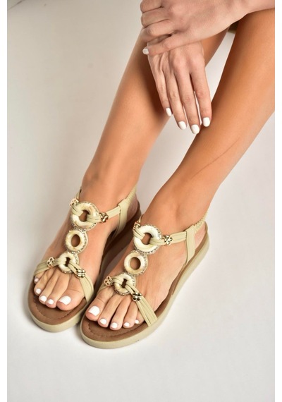 Fox Shoes Y274800909 Bej Düz Tabanlı Halka Detaylı Kadın Sandalet Bej