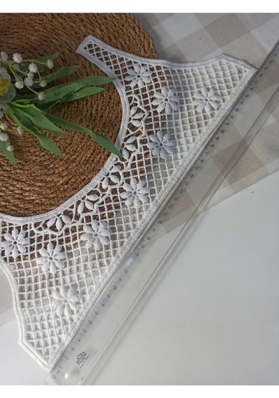 Serince Mat Polyester Yaka Beyaz