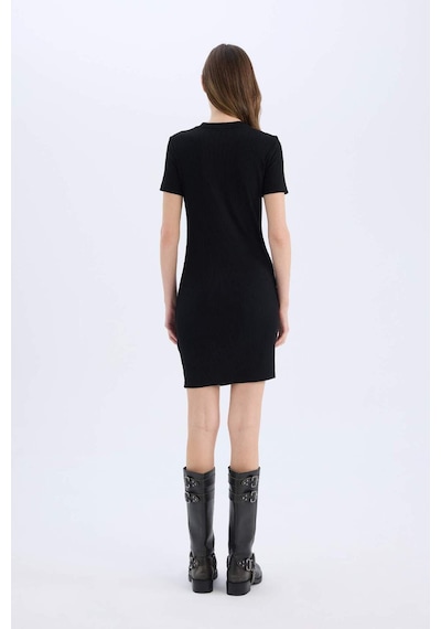 DeFacto Coool Bodycon Vücudu Saran Bisiklet Yaka Fitilli Kaşkorse Kısa Kollu Mini Elbise E7231AX25SPBK81