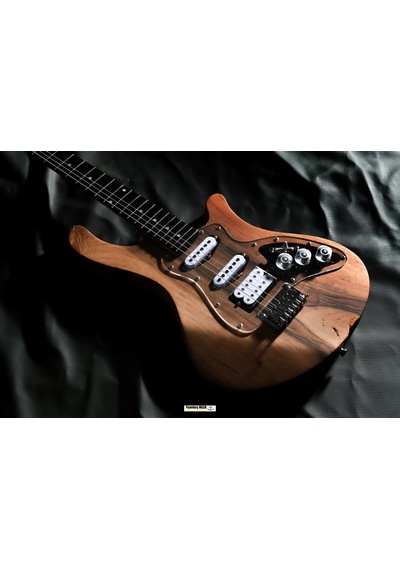 Elektro Gitar Stratocaster Ceviz Custom Yıllanmış Ağaç Kişiye Özel Butterscotch Blonde