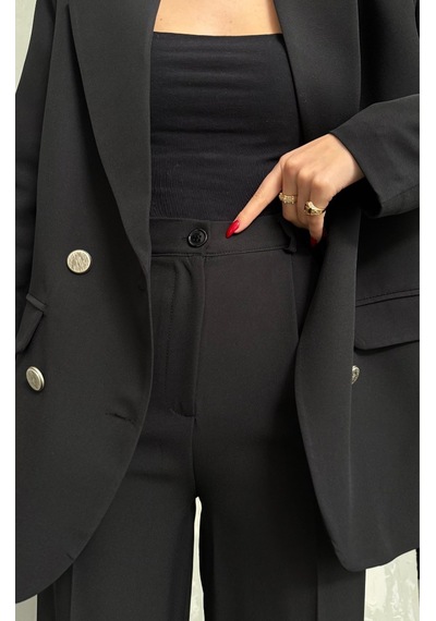 Msm Fashion Kadın İkili Blazer Ceket Pantolon Takım Aksesuar Ve Düğme Detaylı Bol Paça Siyah Msm Fashion Kadın İkili Blazer Ceket Pantolon Takım Aksesuar Ve Düğme Detaylı Bol Paça Siyah