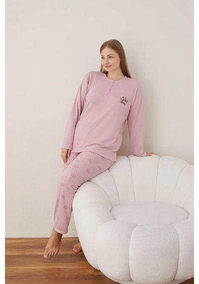 Boyraz Lindros Kadın Pamuklu Düğme Yaka Raporlu İnterlok Battal Pijama Takımı 05111 - 1 Adet Gülkurusu Boyraz Lindros Kadın Pamuklu Düğme Yaka Raporlu İnterlok Battal Pijama Takımı 05111 - 1 Adet Gülkurusu