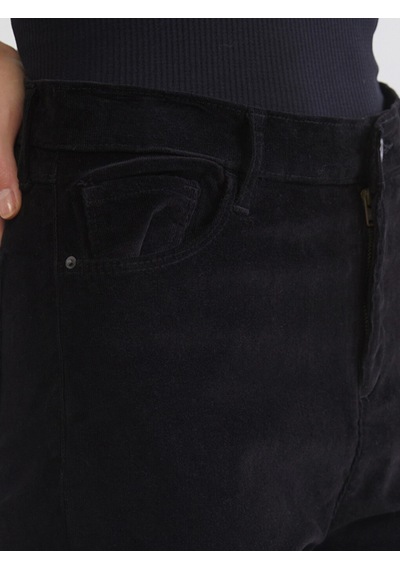 Lcwaıkıkı Classic Siyah Dar Fit Kadife Kadın Pantolon