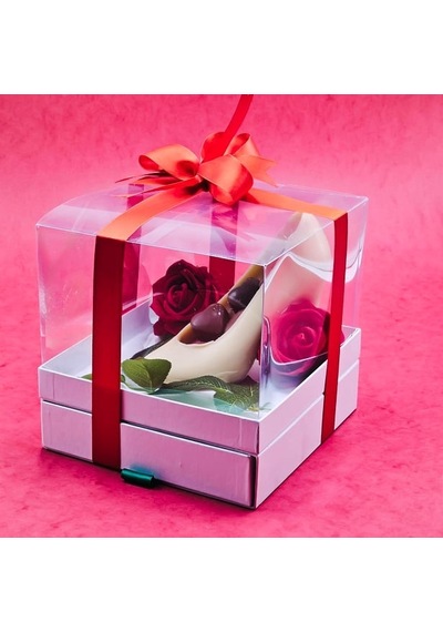 Nin Chocolate Sevgiliye Topuklu Ayakkabı Figürlü Büyük Spesiyal Çikolata Kutu