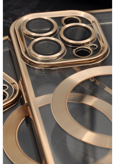 Apple Uyumlu iPhone 13 Pro Magsafe Özellikli Altın Sarı Gold Renkli Kenarlı Lazerli Şeffaf Kılıf Lens Korumalı