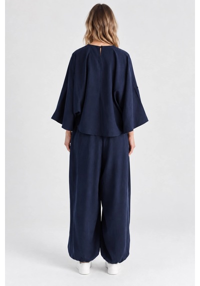 Mevese Rahat Kesim Modal Takım - Yarasa Kol Oversize Bluz Ve Geniş Paça Şalvar Pantolon - Lacivert