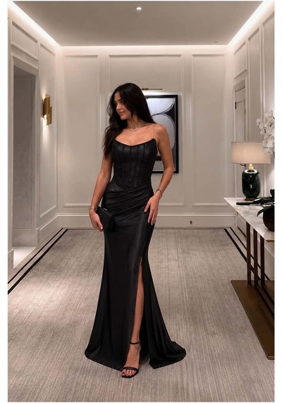 Lior Design Kadın İnce İşçilik Straplez Yırtmaçlı Abiye Elbise Siyah
