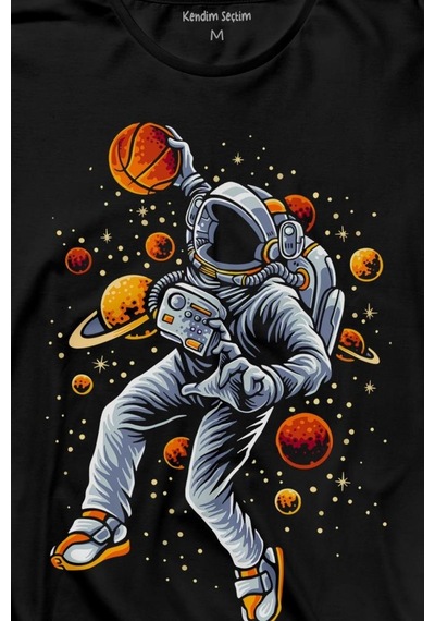 Uzayda Satürn Gezegeni Yanında Basketbol Oynayan Astronot Uzun Kollu Tişört Baskılı T-shirt 001