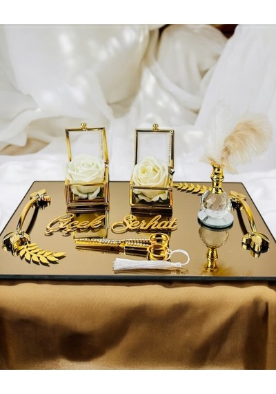 Cherish Gold Söz Nişan Tepsisi Beyaz Beyaz