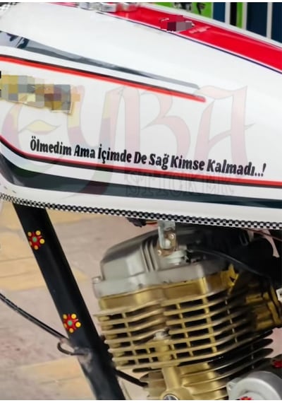 Ölmedim Ama İçimde De Sağ Kimse Kalmadı.. Motorsiklet Yazı Sticker Araç Arkası