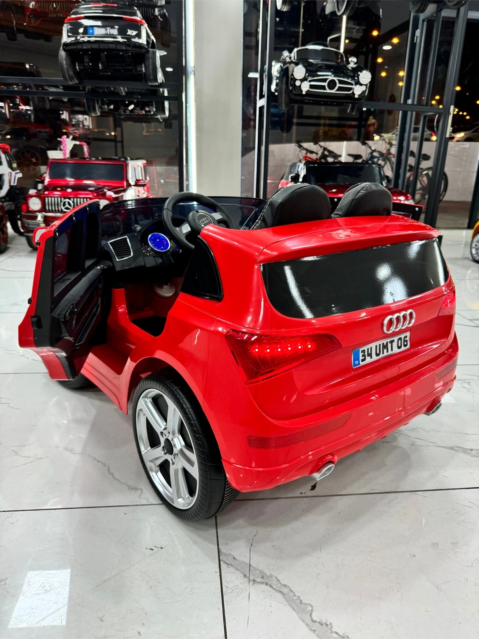 Audi Suv 2025 Yeni Nesil O-7 Yaş Akülü Araba Kırmızı