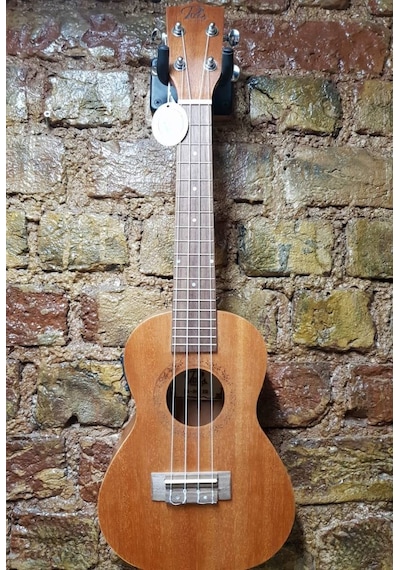 Concert Boy Masif Ağaç Karma Markalı Elektro Ukulele