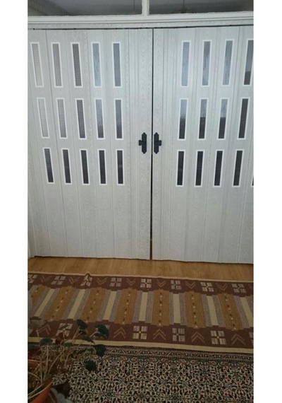 3 Sıra Camlı Akordeon Kapı, Akağaç Ahşap Desenli 72x215cm