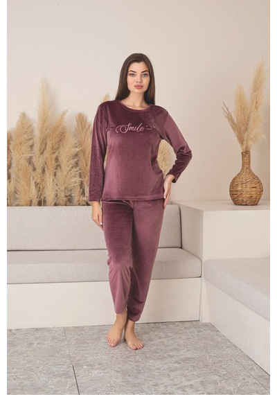 Kadın Kırmızı Renk Likralı Kadife Pijama Takımı Pudra