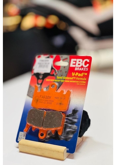 Ducatı 821 Mnstr Dark Ön 15-20 Ebc Fa630v Yarı Sinter Fren Balatası Dayanıklı & Uzun Ömürlü