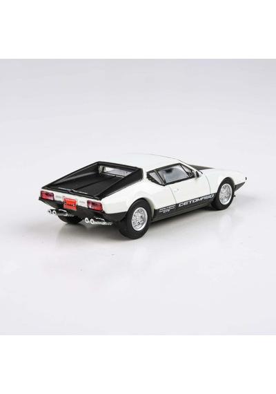 1:64 1972 De Tomaso Pantera White / Black