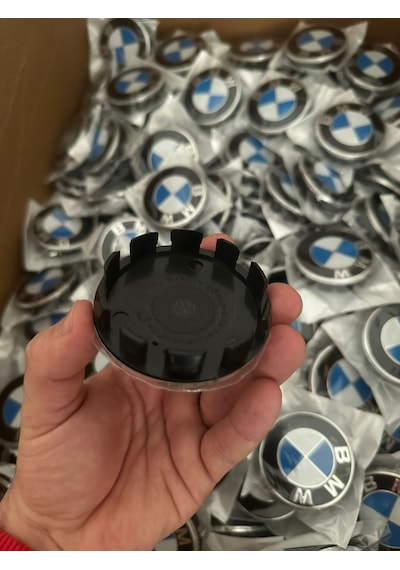 Bmw 68mm Jant Göbeği 4lü Set F10 Uyumlu Metal Kabartmalı Logo