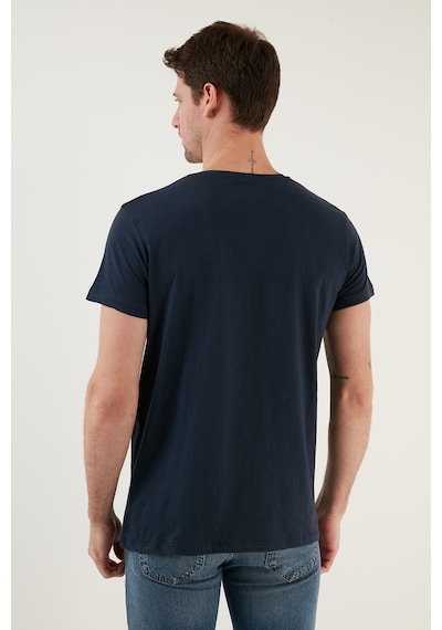 Buratti Pamuklu Slim Fit Bisiklet Yaka Erkek T Shirt 541Wind Lacivert Buratti Pamuklu Slim Fit Bisiklet Yaka Erkek T Shirt 541Wind Lacivert