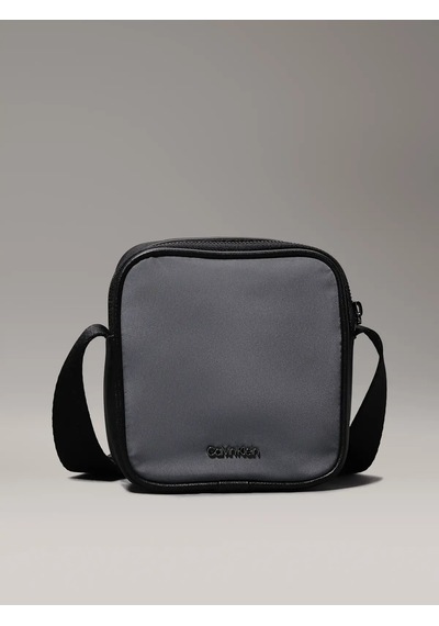 Calvin Klein Ck Est. Nylon Cube R Erkek Gri Omuz Çanta