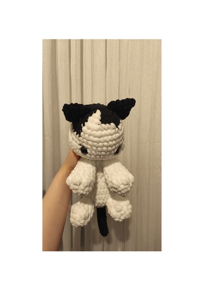 El Yapımı Tek Parça Tığ İşi Peluş: Kedi Amigurumi Çok Renkli