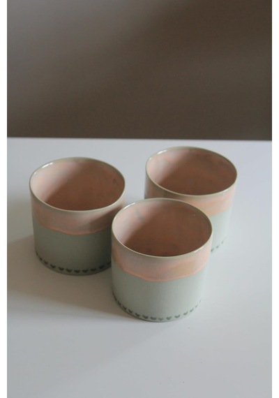 El Yapımı Porselen Kupa, Krem Beyaz, Kalp Desenli, 200 Ml, Modern Minimalist Tasarım, Saplı, Parlak Yüzey Beyaz - Çok Renkli El Yapımı Porselen Kupa, Krem Beyaz, Kalp Desenli, 200 Ml, Modern Minimalist Tasarım, Saplı, Parlak Yüzey Beyaz - Çok Renkli