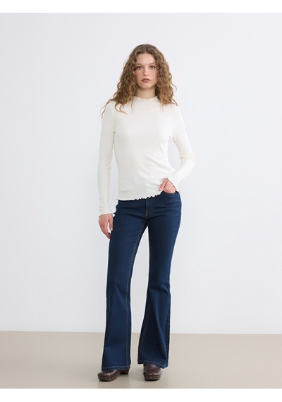 Lcw Modest Ekru Fırfırlı Dik Yaka Kadın Body