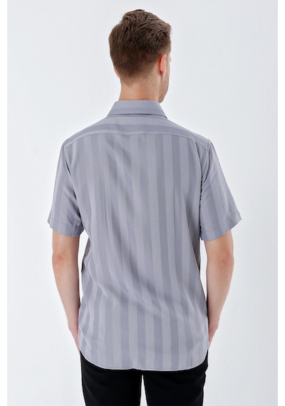 İmza Gri Kısa Kollu Desenli Armürlü Sert Yaka Cepsiz Klasik Comfort Fit Gömlek 1004230204-gri Gri İmza Gri Kısa Kollu Desenli Armürlü Sert Yaka Cepsiz Klasik Comfort Fit Gömlek 1004230204-gri Gri