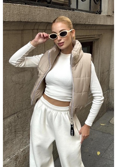 Veraura Lifestyle Bej Sırtı Taş İşlemeli Dik Yaka Kısa Şişme Yelek