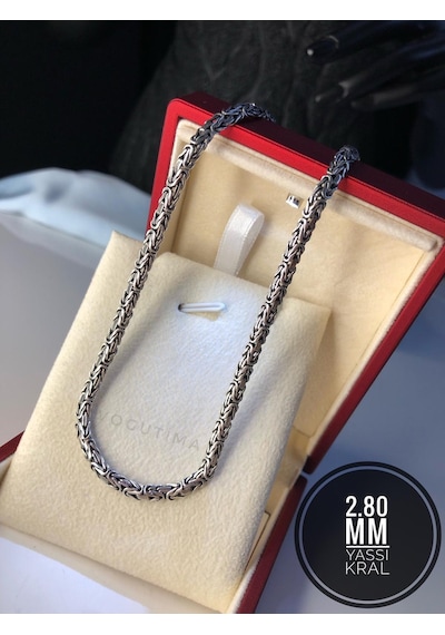 2.8mm Yassı Ezme Kral Model 925 Ayar Gümüş Işıklı Kutuda Sevgiliye Eşe Babaya Erkek Kolye Gümüş