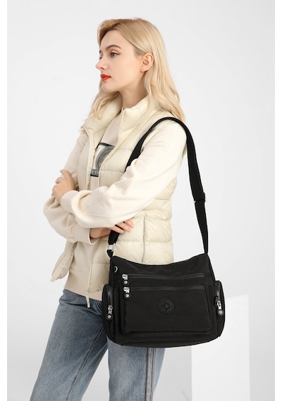 Smart Bags Orta Boy Çok Cepli Su Geçirmez Krınkıl Kumaş Kadın Omuz Çantası Puantiye Siyah