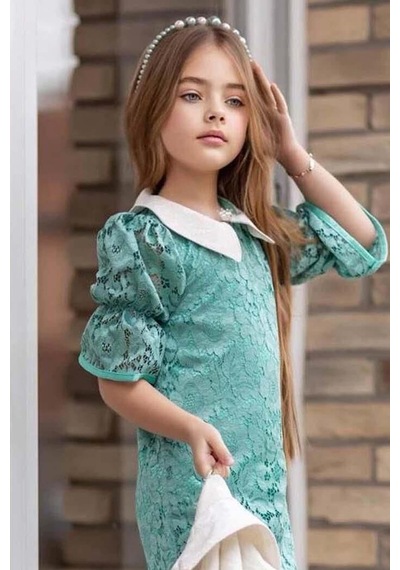 Riccotarz Kız Çocuk Bebe Yaka Üzeri Boydan Dantel İşlemeli Gold Düğme Detaylı Blazer Ceketli Turkuaz Elbise Turkuaz Riccotarz Kız Çocuk Bebe Yaka Üzeri Boydan Dantel İşlemeli Gold Düğme Detaylı Blazer Ceketli Turkuaz Elbise Turkuaz