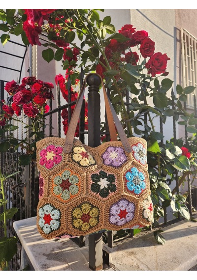 Fikriharika Design El Yapımı Renkli Afrika Çiçeği Motifli Kağıt İp Omuz Çantası Astarlı Ve Cepli, Bohem Tasarım Çok renkli Fikriharika Design El Yapımı Renkli Afrika Çiçeği Motifli Kağıt İp Omuz Çantası Astarlı Ve Cepli, Bohem Tasarım Çok renkli