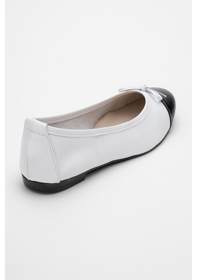Luvishoes Luvi Shoes Jens Beyaz-siyah Cilt Hakiki Deri Fiyonklu Kadın Babet Ayakkabı Beyaz - Siyah Luvishoes Luvi Shoes Jens Beyaz-siyah Cilt Hakiki Deri Fiyonklu Kadın Babet Ayakkabı Beyaz - Siyah