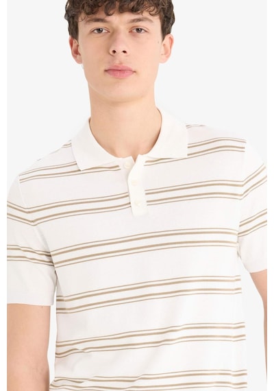 DeFacto Regular Fit Polo Yaka Kısa Kollu Yumuşak Tuşeli Triko Tişört E2665AX25SPER100