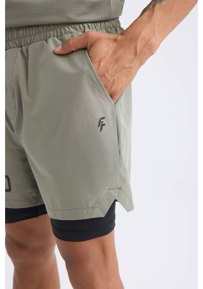 DeFactoFit Slim Fit Dar Kesim Fermuarlı Telefon Cepli Sporcu Taytlı Şort Z2147AZ25SPKH457