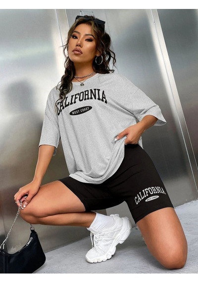 Flood Of Style Kadın Siyah Beyaz Calıfornıa Baskılı Bisiklet Yaka Tshirt