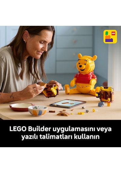 LEGO® ǀ Disney Ayı Winnie 43300 - Yetişkinler için Bal Küpü ve Minifigür İçeren Yaratıcı Dekoratif Model Yapım Seti (1399 Parça)