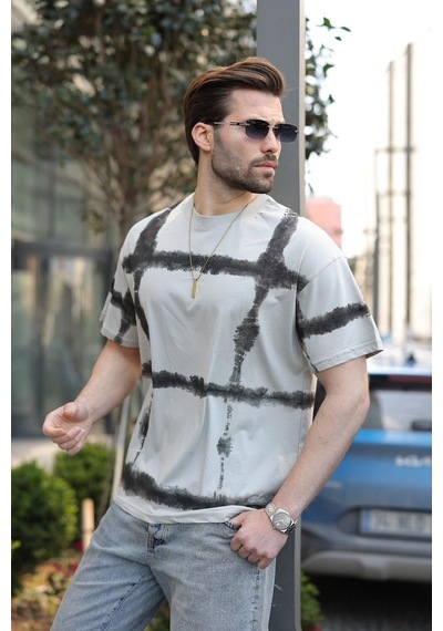 Madmext Boyalı Gri Bisiklet Yaka Baskılı Basic Erkek T-shirt E7109