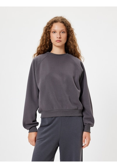 Koton Basic Oversize Sweatshirt Bisiklet Yaka Uzun Kollu Ribanalı Şardonlu Antrasit 5wal10103ık Antrasit Koton Basic Oversize Sweatshirt Bisiklet Yaka Uzun Kollu Ribanalı Şardonlu Antrasit 5wal10103ık Antrasit