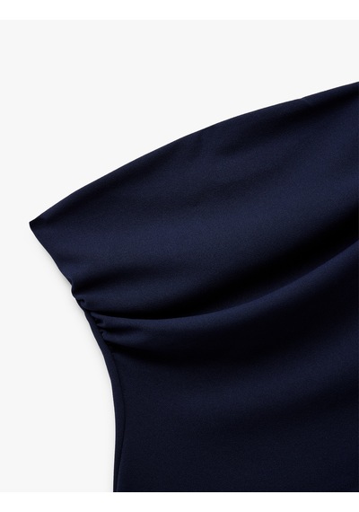 Koton Krep Scuba Kumaş Drape Detaylı Asimetrik Straplez Üst Lacivert 5sak10017ek Lacivert Koton Krep Scuba Kumaş Drape Detaylı Asimetrik Straplez Üst Lacivert 5sak10017ek Lacivert
